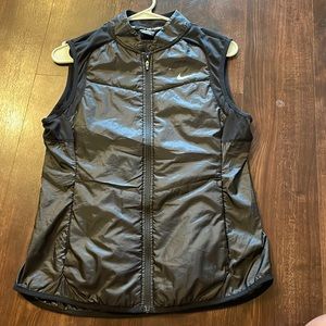 athletic lightweight vest